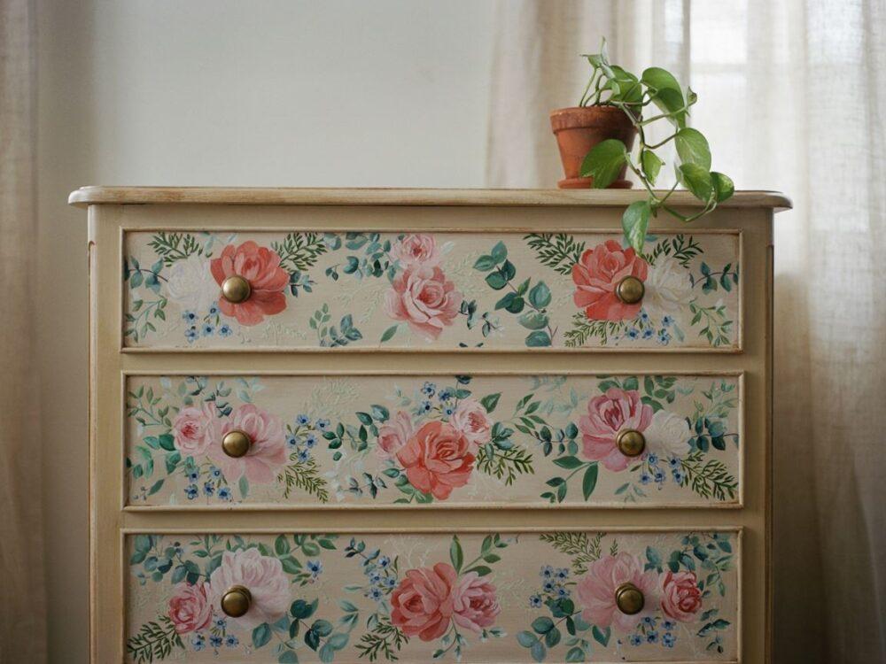 meble ozdobione techniką decoupage